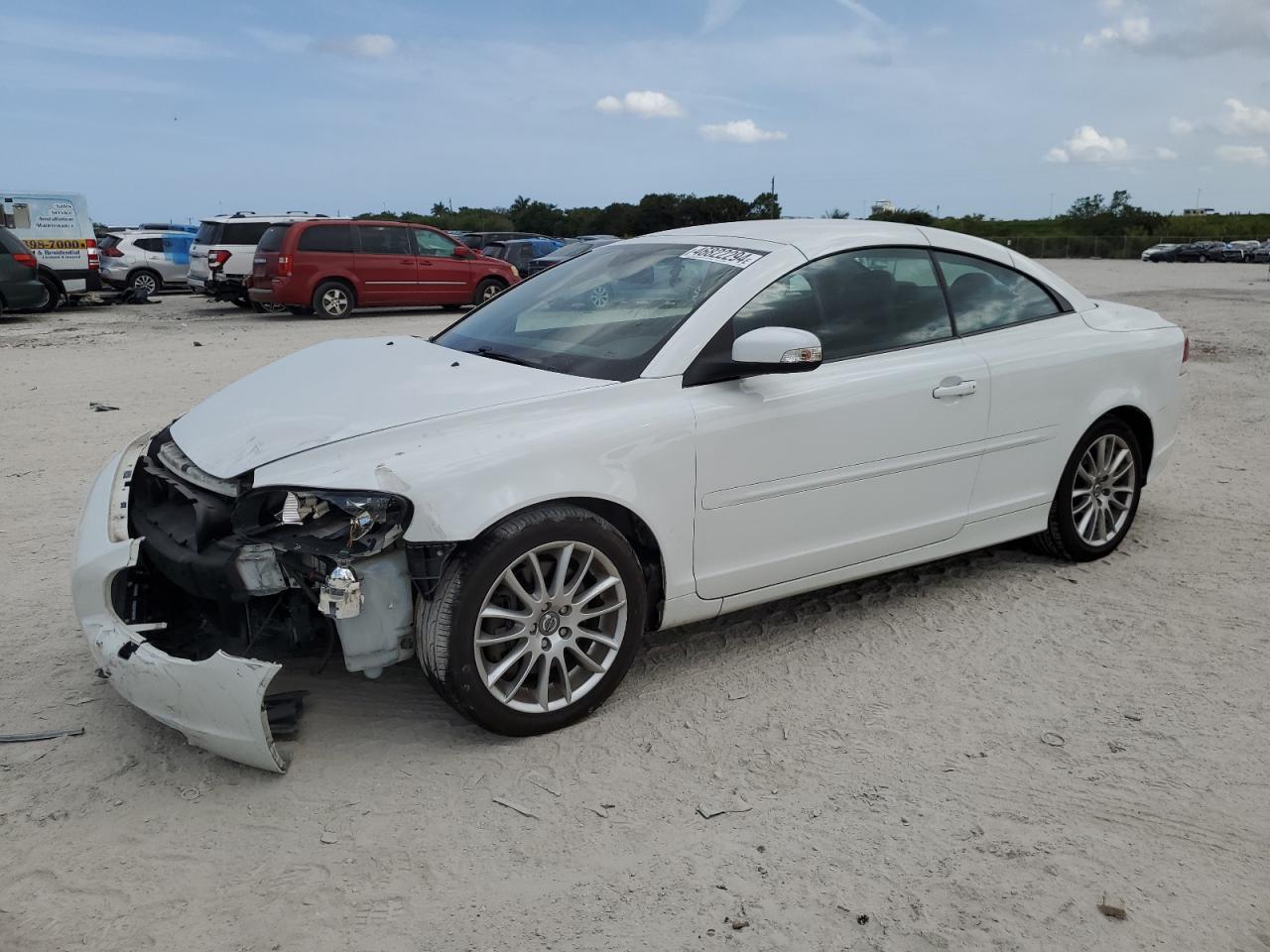 VOLVO C70 2010 yv1672mc3aj094564