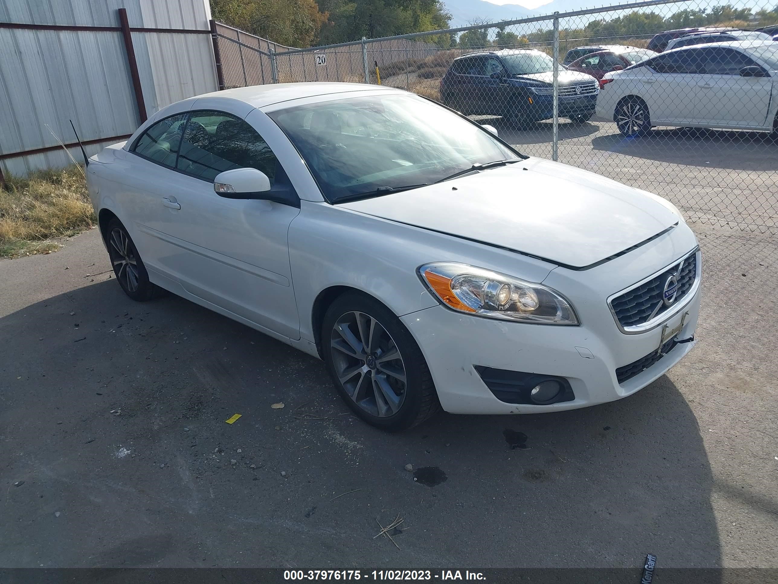 VOLVO C70 2012 yv1672mc4cj131799