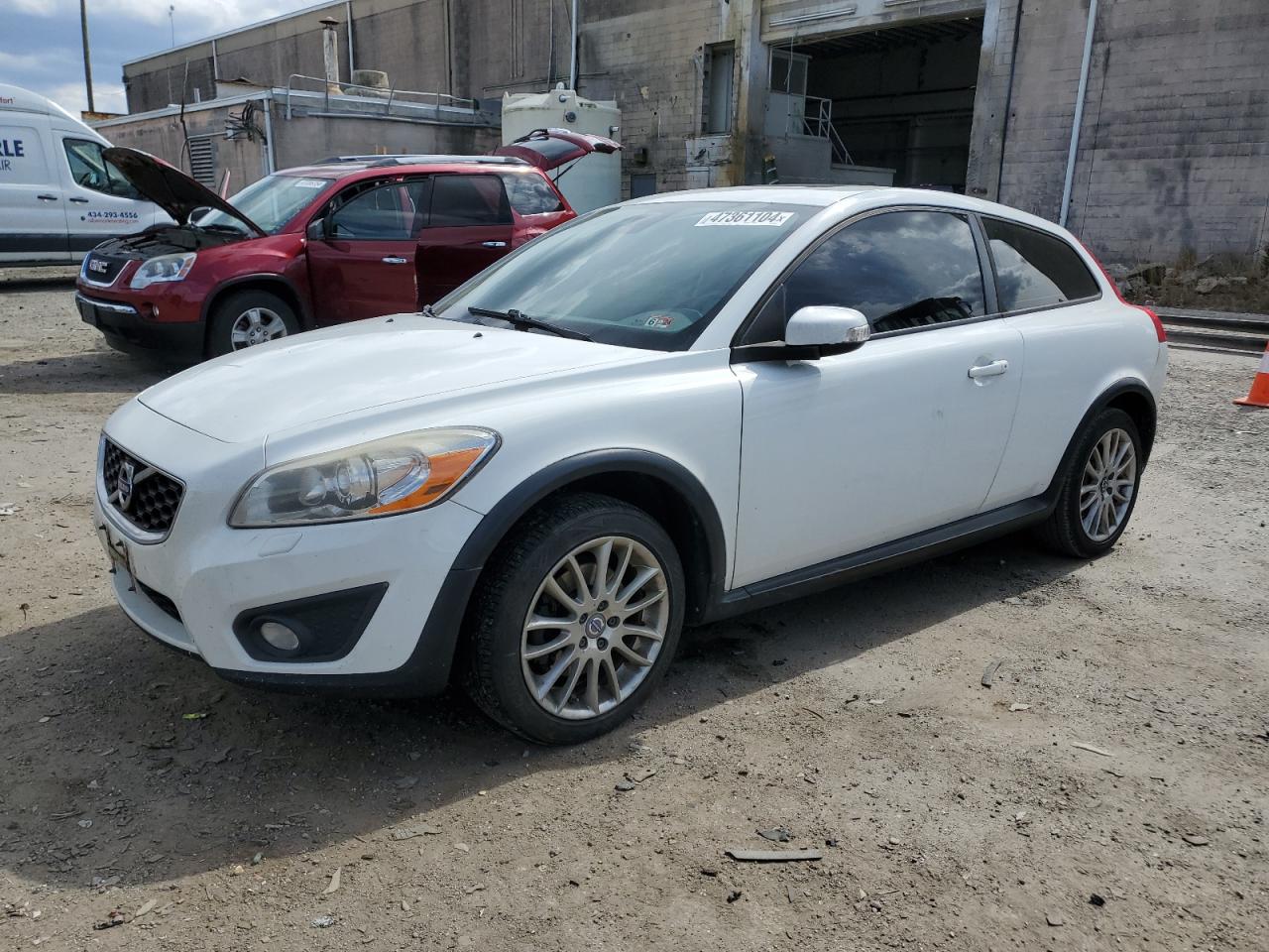 VOLVO C30 2012 yv1672mk6c2265134