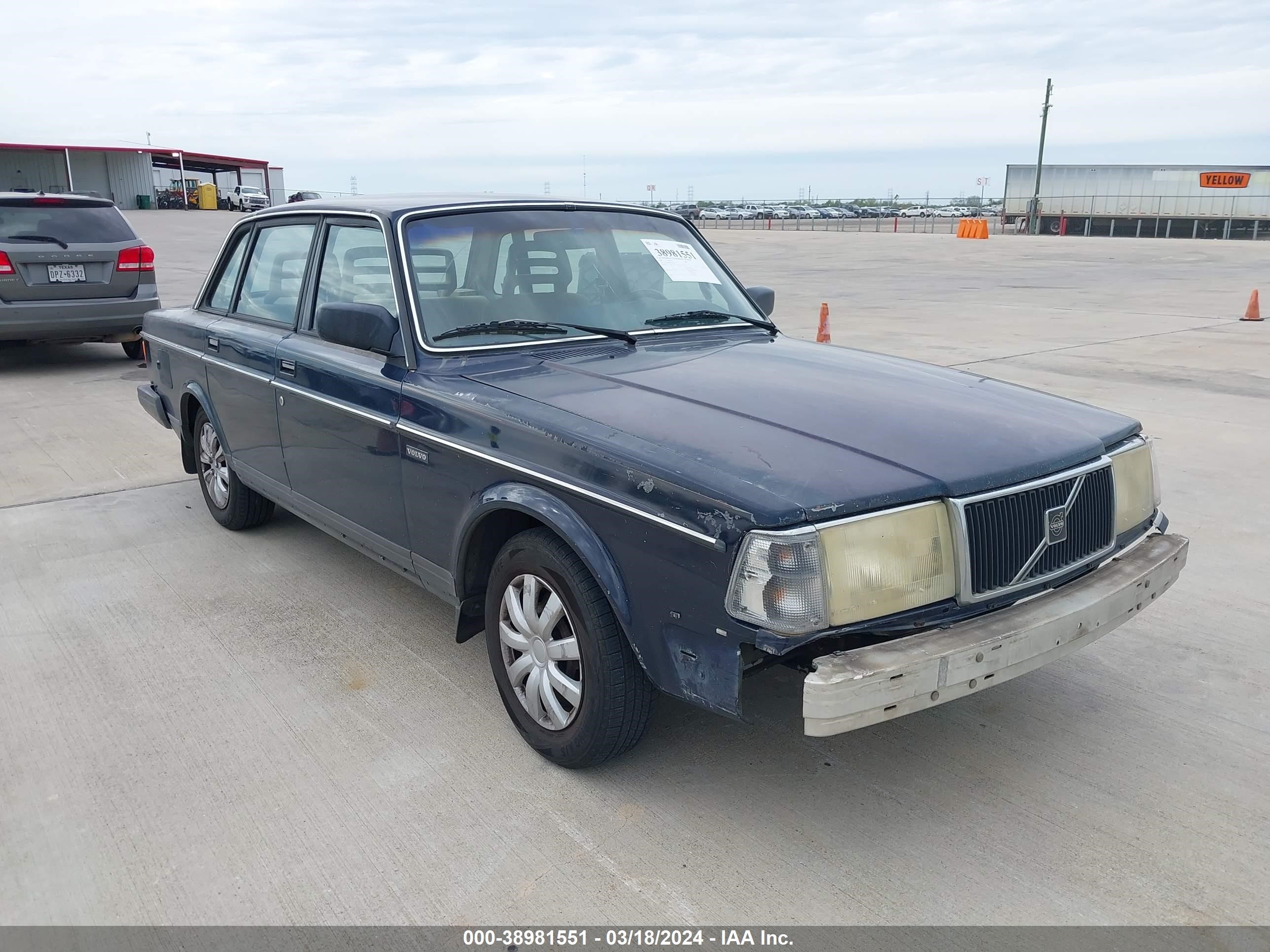 VOLVO ALL 1989 yv1ax8842k1358231