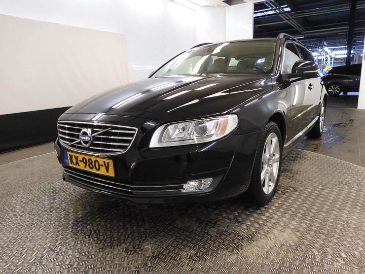 VOLVO V70 2017 yv1bw41l0g1367743