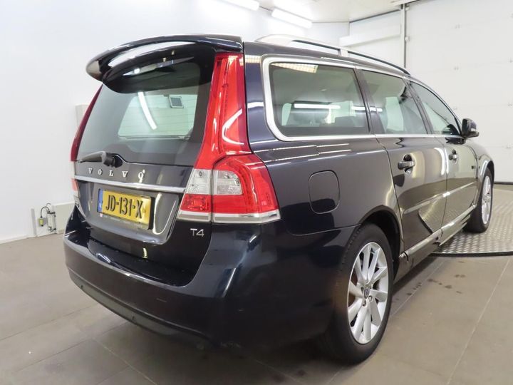 VOLVO V70 2016 yv1bw41l0g1369324