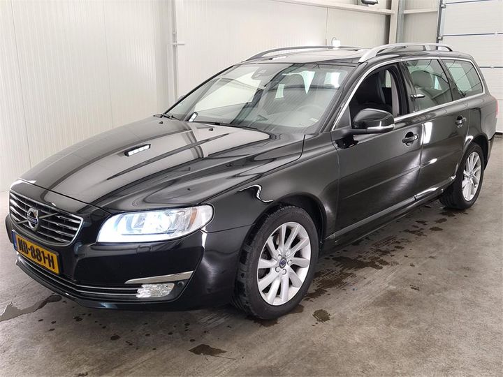 VOLVO V70 2017 yv1bw41l0g1370880