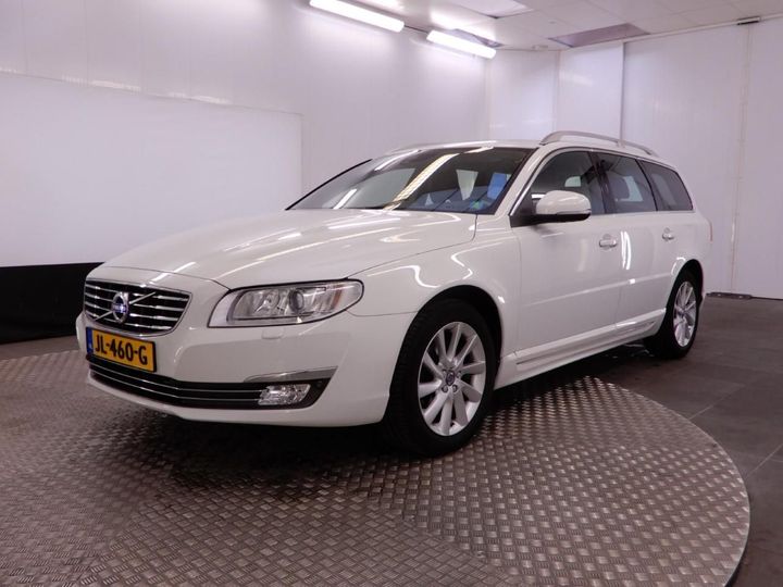 VOLVO V70 2016 yv1bw41l0g1375712