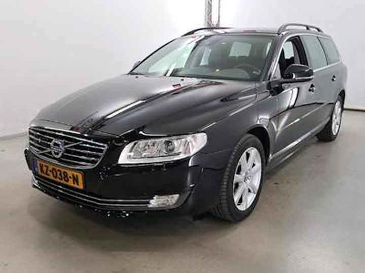 VOLVO V70 2017 yv1bw41l1g1368331