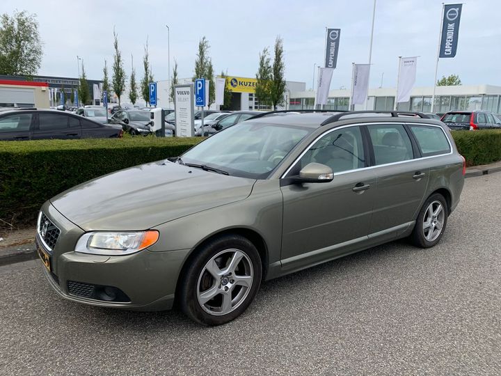 VOLVO V70 2010 yv1bw445bb1182352