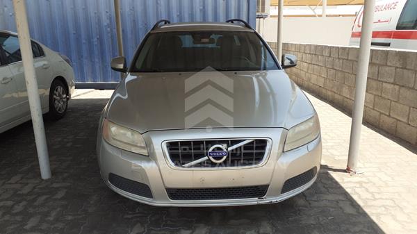 VOLVO V70 2012 yv1bw475bc1218623