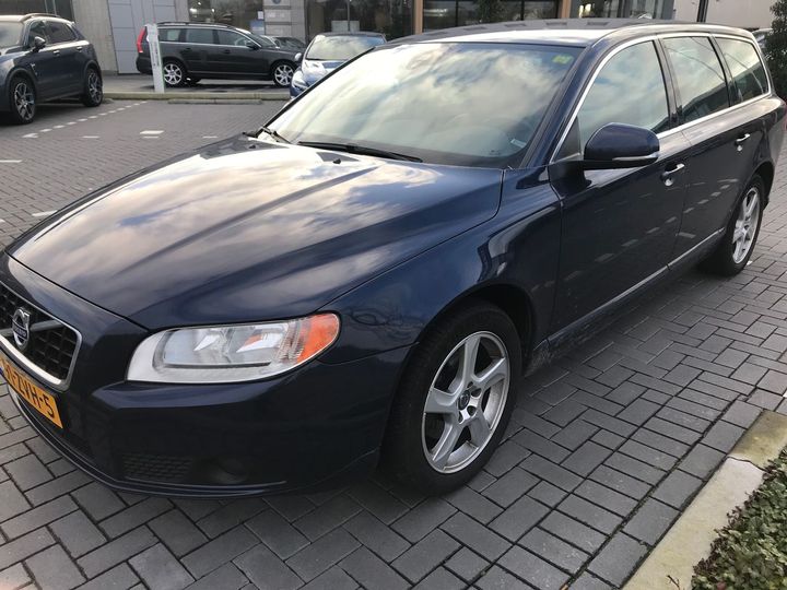 VOLVO V70 2013 yv1bw47h1d1269901