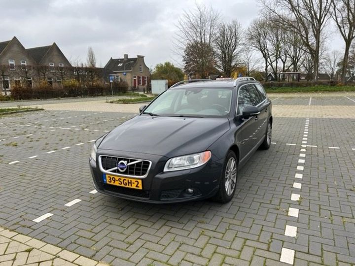 VOLVO V70 2011 yv1bw485bc1222566