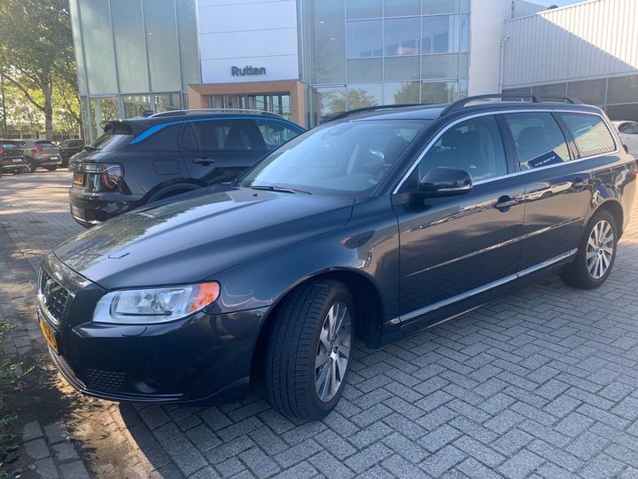 VOLVO V70 2012 yv1bw485bc1236636