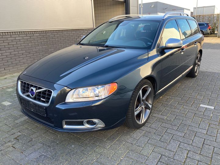 VOLVO V70 2013 yv1bw48hbd1270333