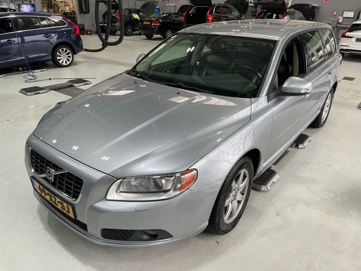 VOLVO V70 2007 yv1bw565181020688