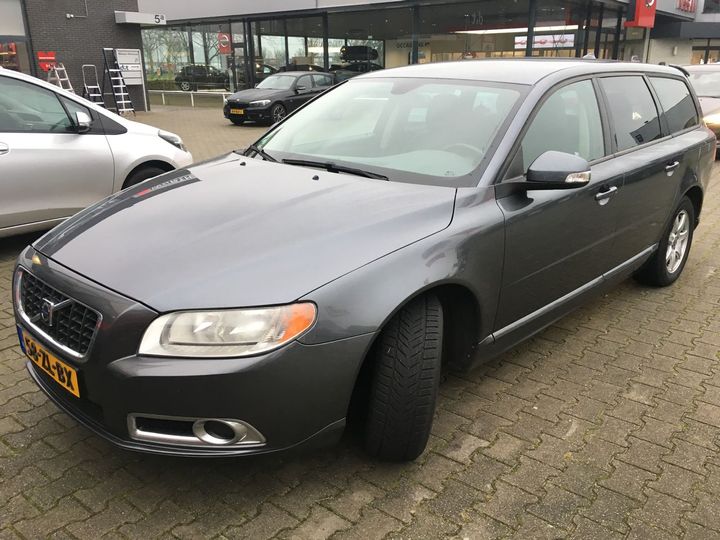 VOLVO V70 2007 yv1bw714081003587