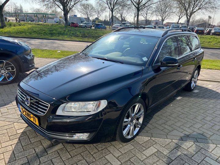 VOLVO V70 2014 yv1bw7381f1320146