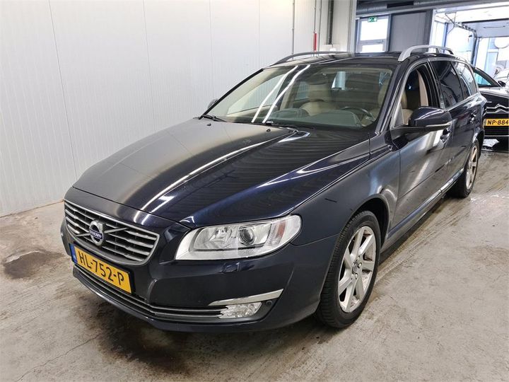 VOLVO V70 2015 yv1bw7381g1361076