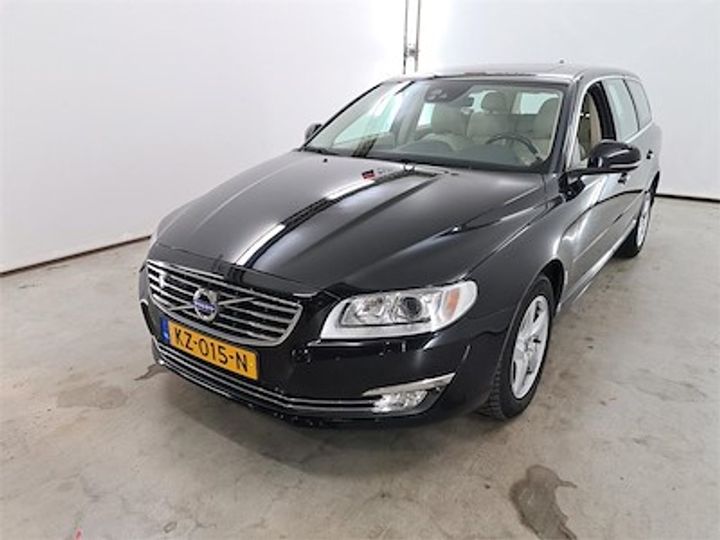 VOLVO V70 2017 yv1bw738dg1372108