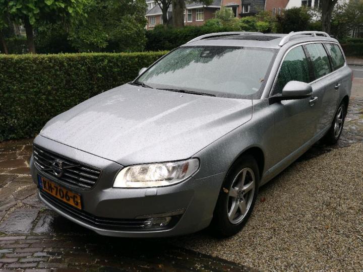 VOLVO V70 2016 yv1bw738dg1373920