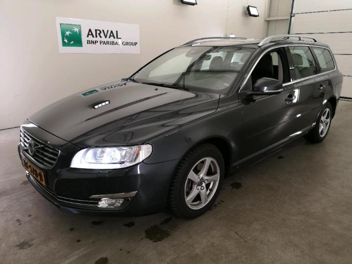 VOLVO V70 2016 yv1bw738dg1376366