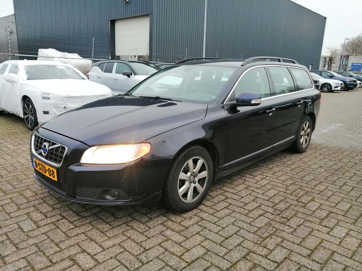 VOLVO V70 2010 yv1bw7652b1173052