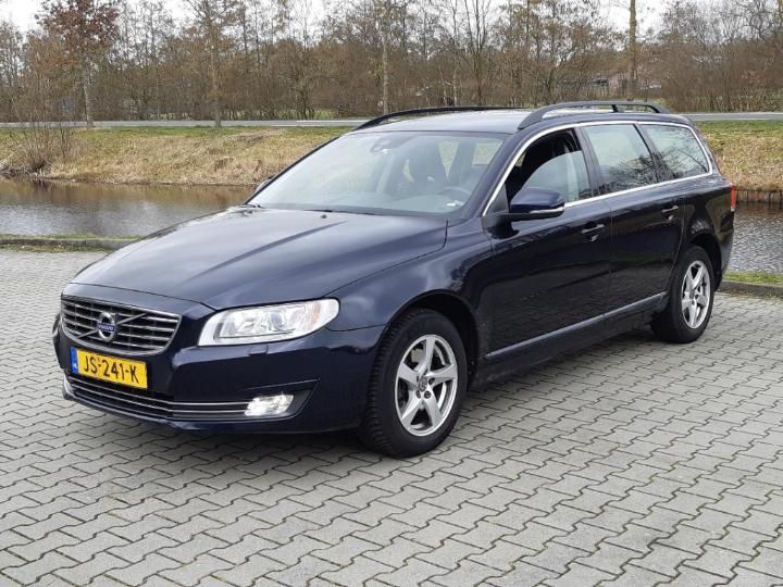 VOLVO V70 2016 yv1bw7980g1367614