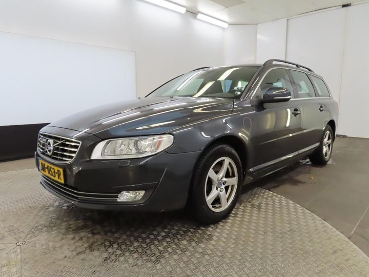 VOLVO V70 2016 yv1bw7980g1367650