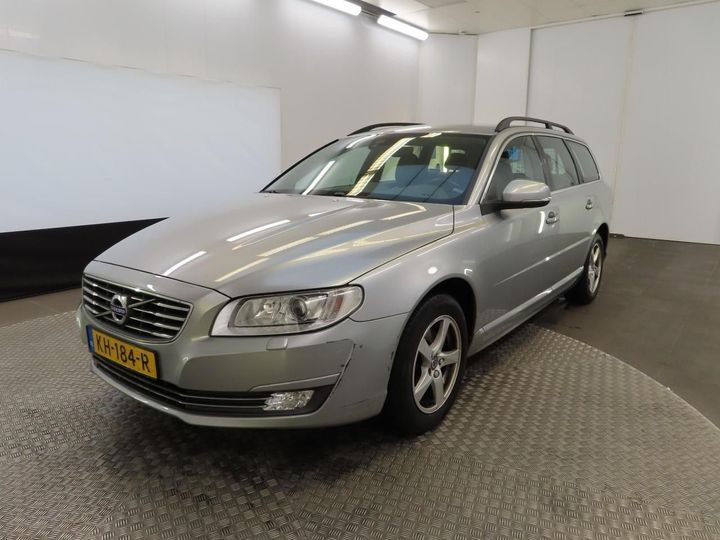 VOLVO V70 2016 yv1bw7980g1375643