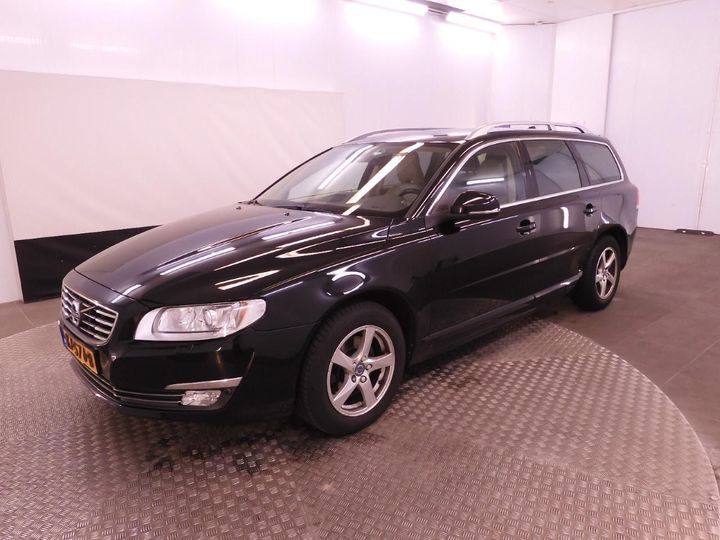 VOLVO V70 2016 yv1bw7980g1376426