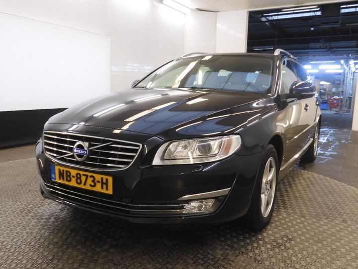 VOLVO V70 2017 yv1bw7980g1377018