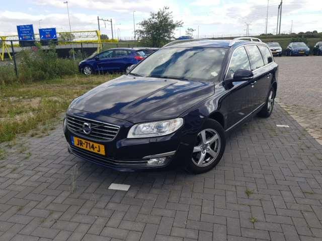 VOLVO V70 2016 yv1bw798161377069