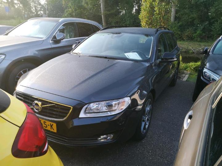 VOLVO V70 2015 yv1bw7981g1351123