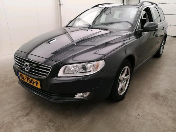 VOLVO V70 2015 yv1bw7981g1360671