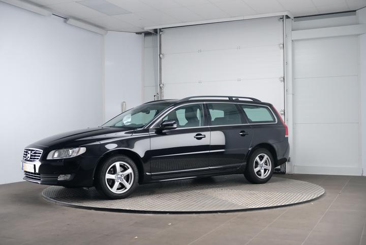 VOLVO V70 2016 yv1bw7981g1368148