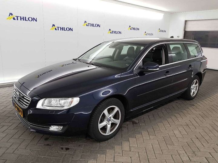 VOLVO V70 2017 yv1bw7981g1368788