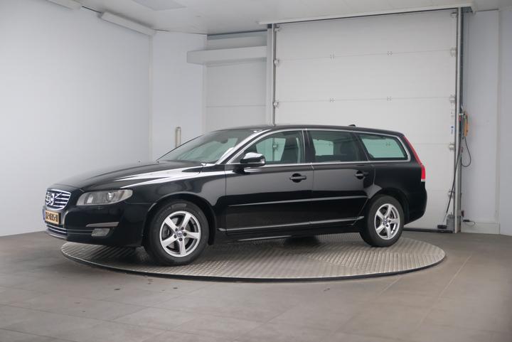 VOLVO V70 2017 yv1bw7981g1374473