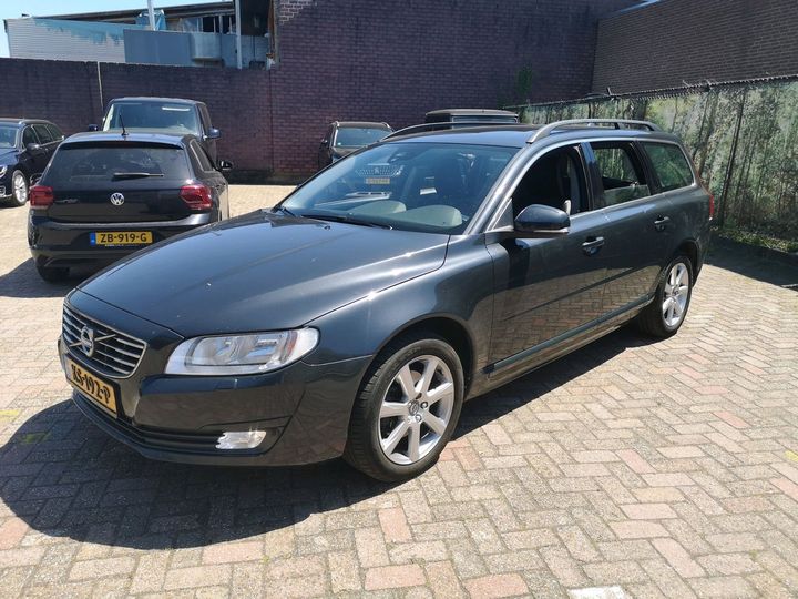 VOLVO V70 2016 yv1bw79c0g1367137