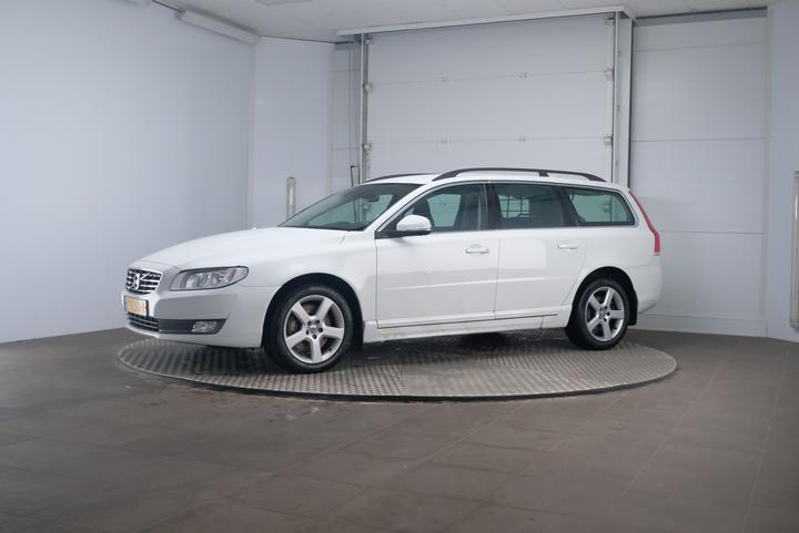 VOLVO V70 2016 yv1bw81c6g1376477