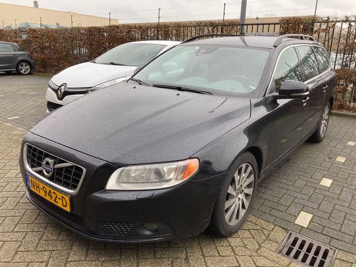 VOLVO V70 2011 yv1bw84a1c1223630