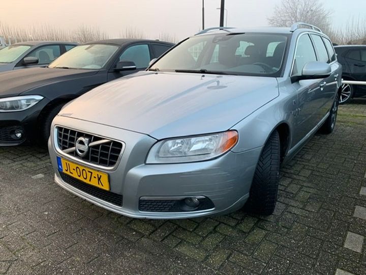 VOLVO V70 2012 yv1bw88a1c1239457