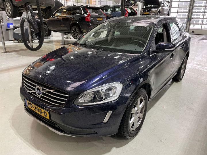 VOLVO XC60 2017 yv1dz40lch2156612