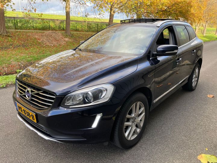 VOLVO XC60 2017 yv1dz40ldh2198397