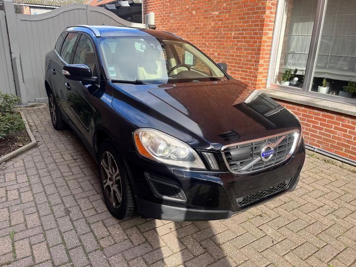 VOLVO XC60 SUV 2011 yv1dz5251b2176850