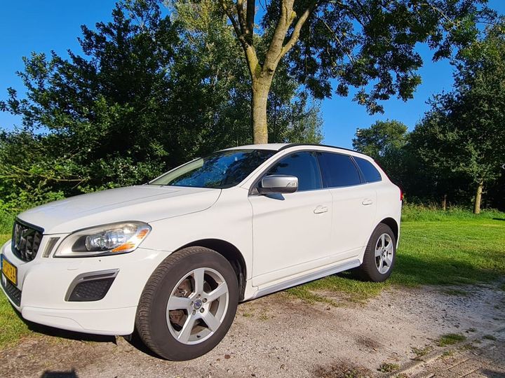 VOLVO XC60 2011 yv1dz5251b2212895