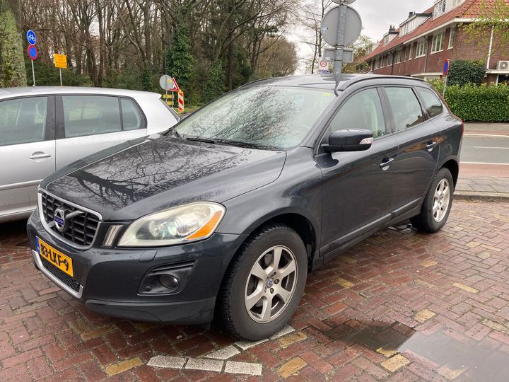 VOLVO XC60 2010 yv1dz7046a2112589