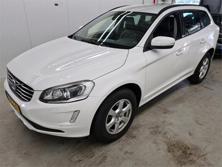 VOLVO XC60 2015 yv1dz8156f2683825