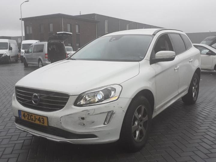 VOLVO XC60 2015 yv1dz8156f2684553