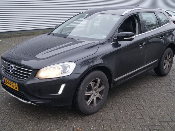 VOLVO XC60 2017 yv1dza8cdh2000830