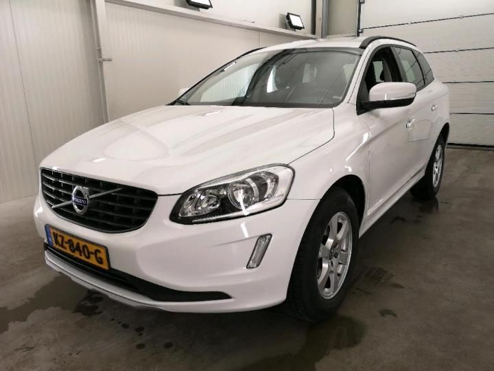 VOLVO XC60 2017 yv1dzarc1h2057617