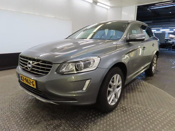 VOLVO XC60 2017 yv1dzarcdh2107447