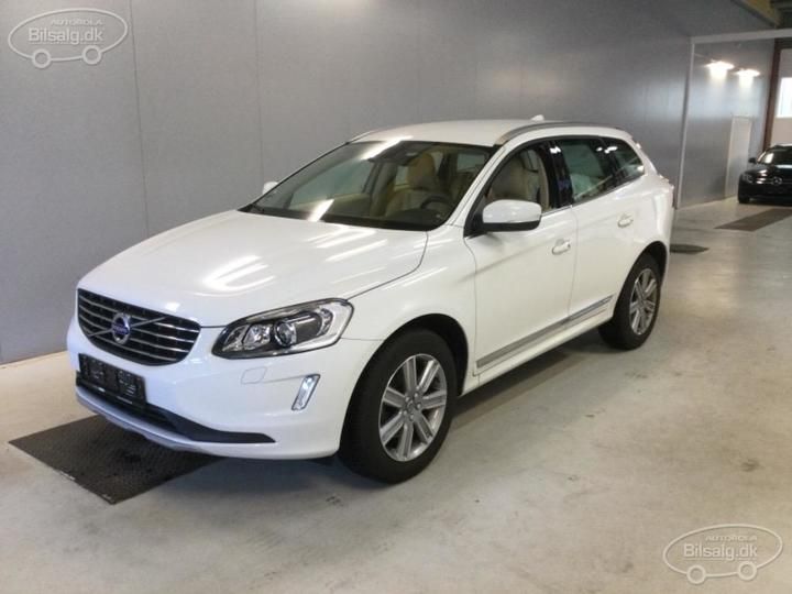 VOLVO XC60 SUV 2017 yv1dzarcdh2130900