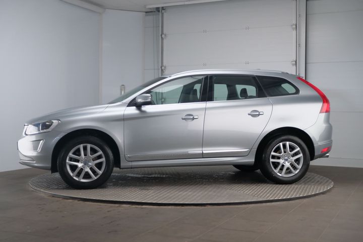 VOLVO XC60 2017 yv1dzarcdh2211083